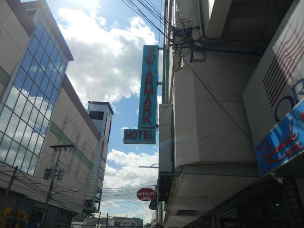 Starmark Hotel Naga  Εξωτερικό φωτογραφία